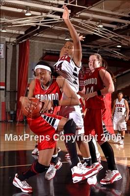 Thumbnail 3 in Redondo @ Ayala (Section Playoffs) photogallery.