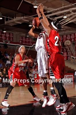 Thumbnail 3 in Redondo @ Ayala (Section Playoffs) photogallery.