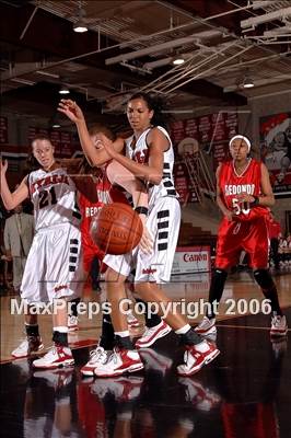 Thumbnail 2 in Redondo @ Ayala (Section Playoffs) photogallery.