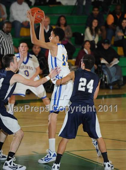Thumbnail 3 in St. Bernard vs. Marin Catholic (National Prep Classic) photogallery.