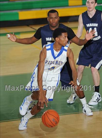 Thumbnail 1 in St. Bernard vs. Marin Catholic (National Prep Classic) photogallery.