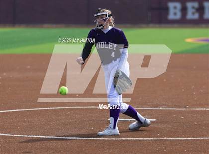 Thumbnail 2 in Glen Rose @ Godley photogallery.