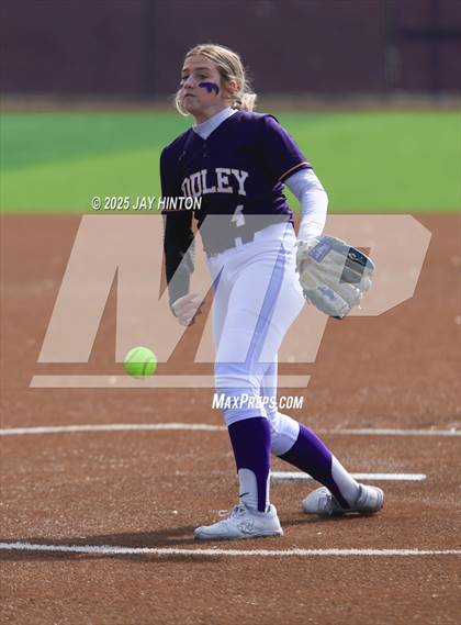 Thumbnail 1 in Glen Rose @ Godley photogallery.