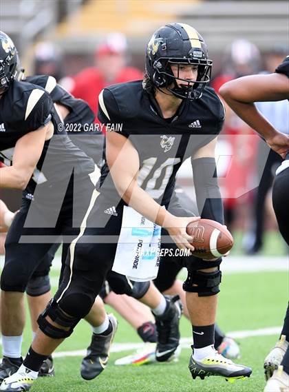 Thumbnail 2 in Signal Mountain vs Lookout Valley (Best of Preps Jamboree) photogallery.