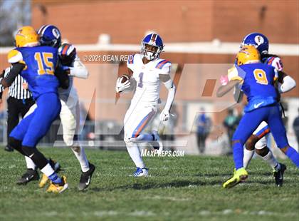 Thumbnail 2 in East St. Louis @ Crete-Monee (IHSA Class 6A Semifinal) photogallery.