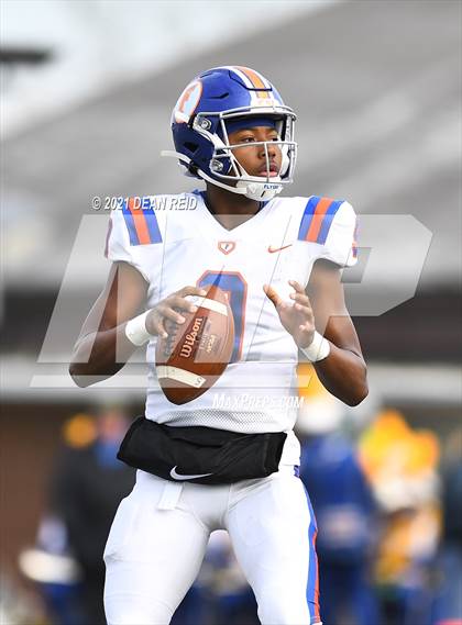 Thumbnail 3 in East St. Louis @ Crete-Monee (IHSA Class 6A Semifinal) photogallery.