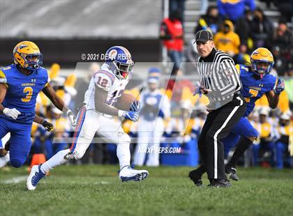 Thumbnail 2 in East St. Louis @ Crete-Monee (IHSA Class 6A Semifinal) photogallery.