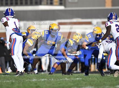 Thumbnail 3 in East St. Louis @ Crete-Monee (IHSA Class 6A Semifinal) photogallery.