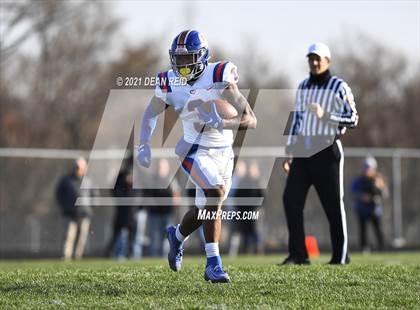 Thumbnail 2 in East St. Louis @ Crete-Monee (IHSA Class 6A Semifinal) photogallery.