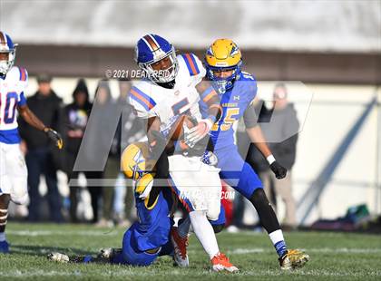 Thumbnail 3 in East St. Louis @ Crete-Monee (IHSA Class 6A Semifinal) photogallery.