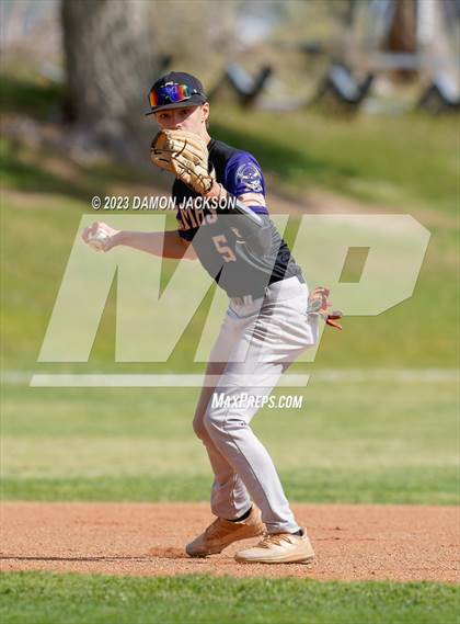 Thumbnail 1 in Sunrise Mountain @ Virgin Valley photogallery.