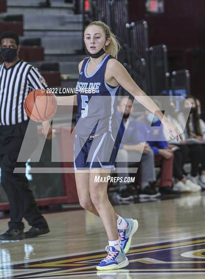Thumbnail 1 in Ursuline vs Mahopac (Slam Dunk Showcase) photogallery.