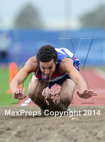 Thumbnail 2 in NIAA Northern Nevada D1 Regional Qualifying Meet  photogallery.