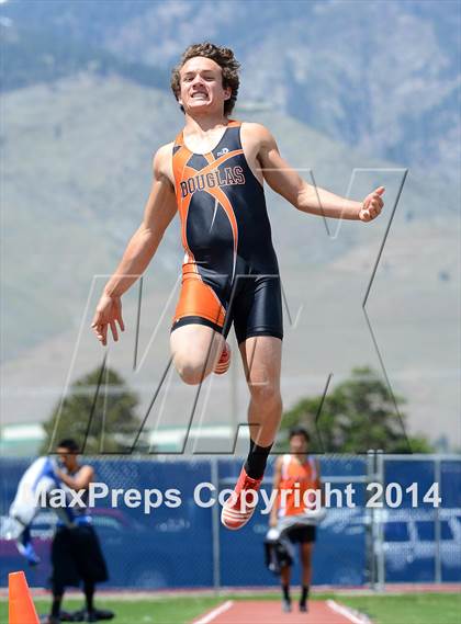 Thumbnail 1 in NIAA Northern Nevada D1 Regional Qualifying Meet  photogallery.