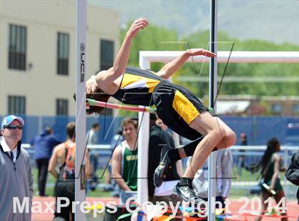 Thumbnail 1 in NIAA Northern Nevada D1 Regional Qualifying Meet  photogallery.