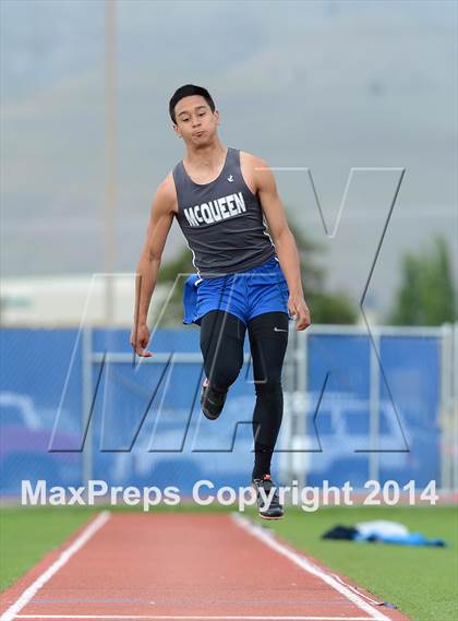 Thumbnail 2 in NIAA Northern Nevada D1 Regional Qualifying Meet  photogallery.
