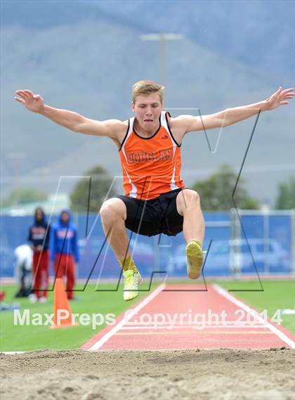 Thumbnail 1 in NIAA Northern Nevada D1 Regional Qualifying Meet  photogallery.
