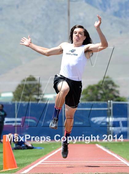 Thumbnail 2 in NIAA Northern Nevada D1 Regional Qualifying Meet  photogallery.
