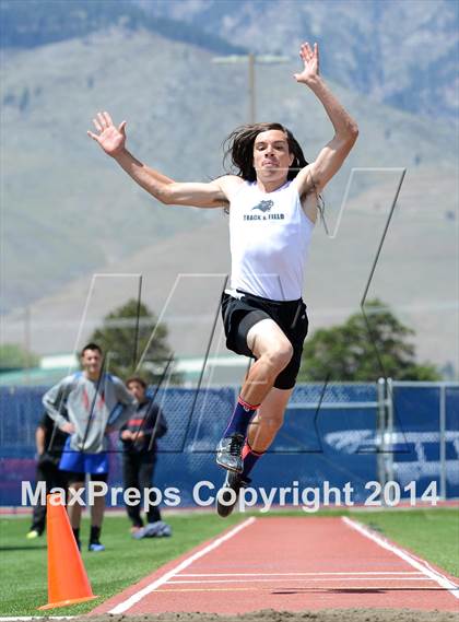 Thumbnail 1 in NIAA Northern Nevada D1 Regional Qualifying Meet  photogallery.