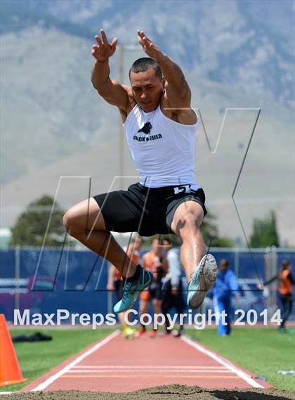Thumbnail 3 in NIAA Northern Nevada D1 Regional Qualifying Meet  photogallery.