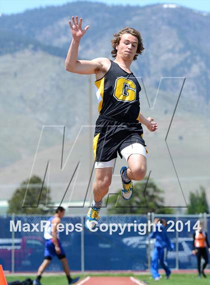 Thumbnail 1 in NIAA Northern Nevada D1 Regional Qualifying Meet  photogallery.