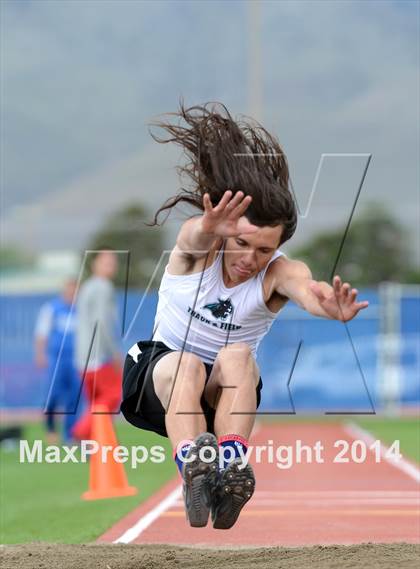 Thumbnail 2 in NIAA Northern Nevada D1 Regional Qualifying Meet  photogallery.