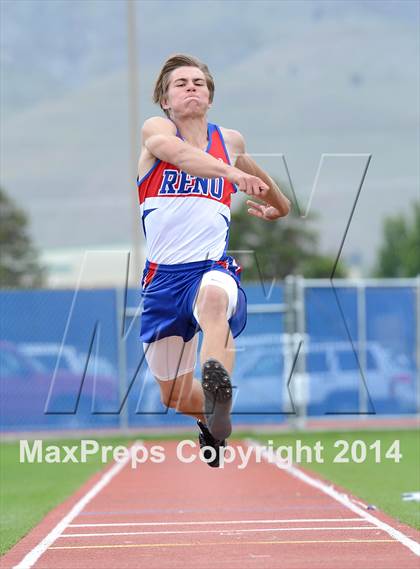 Thumbnail 2 in NIAA Northern Nevada D1 Regional Qualifying Meet  photogallery.