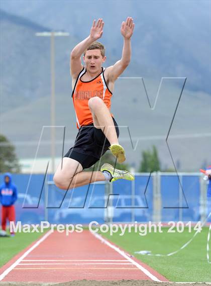 Thumbnail 1 in NIAA Northern Nevada D1 Regional Qualifying Meet  photogallery.