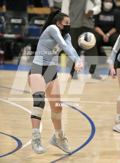 Thumbnail 1 in Hillsdale vs. Harvard-Westlake (CIF State D1 Final) photogallery.