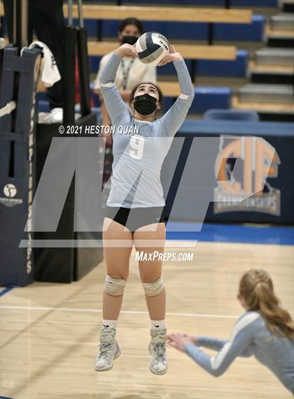 Thumbnail 3 in Hillsdale vs. Harvard-Westlake (CIF State D1 Final) photogallery.