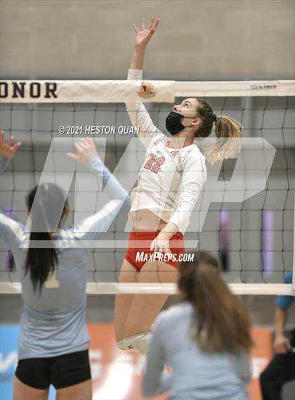 Thumbnail 1 in Hillsdale vs. Harvard-Westlake (CIF State D1 Final) photogallery.
