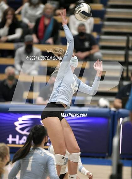 Thumbnail 3 in Hillsdale vs. Harvard-Westlake (CIF State D1 Final) photogallery.
