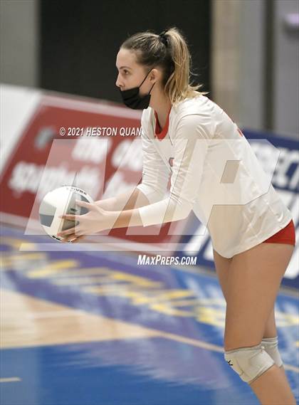Thumbnail 2 in Hillsdale vs. Harvard-Westlake (CIF State D1 Final) photogallery.