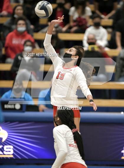 Thumbnail 3 in Hillsdale vs. Harvard-Westlake (CIF State D1 Final) photogallery.