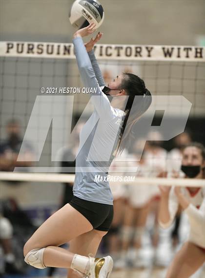Thumbnail 1 in Hillsdale vs. Harvard-Westlake (CIF State D1 Final) photogallery.