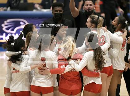 Thumbnail 2 in Hillsdale vs. Harvard-Westlake (CIF State D1 Final) photogallery.