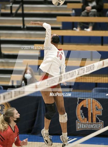 Thumbnail 2 in Hillsdale vs. Harvard-Westlake (CIF State D1 Final) photogallery.