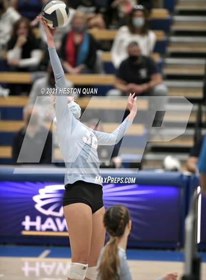 Thumbnail 2 in Hillsdale vs. Harvard-Westlake (CIF State D1 Final) photogallery.
