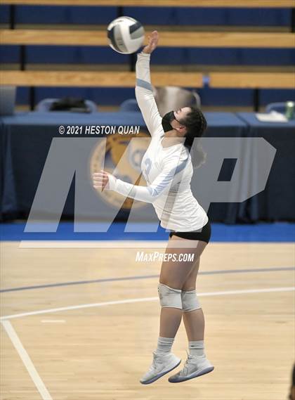 Thumbnail 2 in Hillsdale vs. Harvard-Westlake (CIF State D1 Final) photogallery.