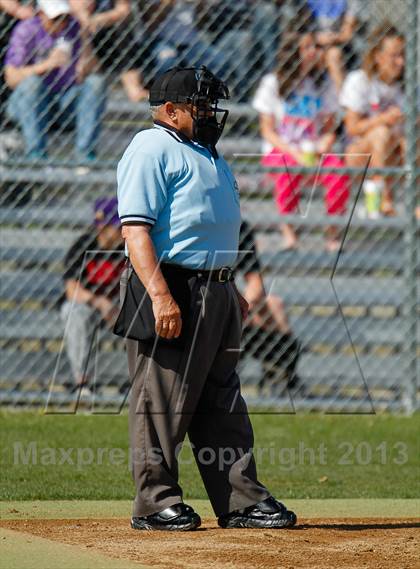 Thumbnail 3 in Arvada West vs. Columbine photogallery.