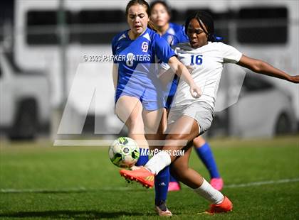 Thumbnail 3 in St. Charles Catholic @ Metairie Park Country Day (Div. IV Bi-District Playoff) photogallery.