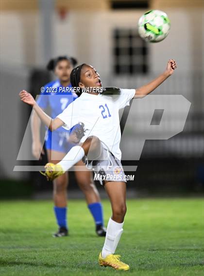 Thumbnail 3 in St. Charles Catholic @ Metairie Park Country Day (Div. IV Bi-District Playoff) photogallery.