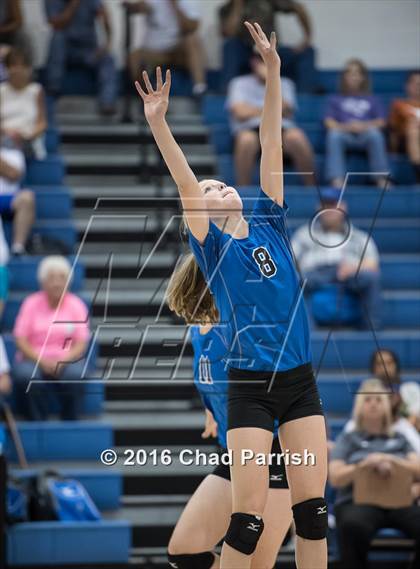 Thumbnail 3 in Mineola @ Rains photogallery.