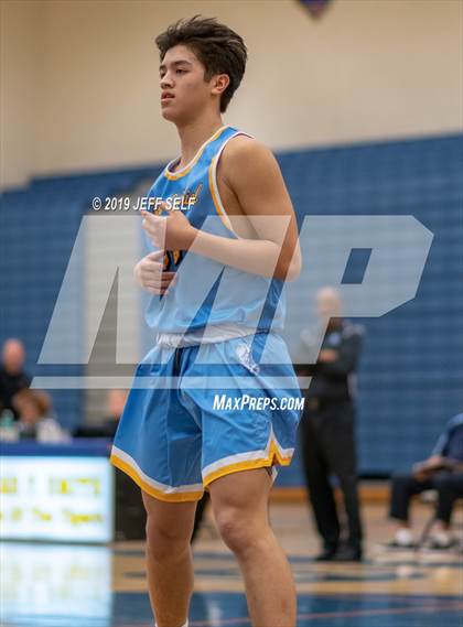 Thumbnail 1 in First Colonial @ Oscar Smith  photogallery.