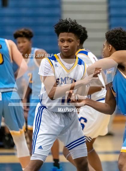 Thumbnail 3 in First Colonial @ Oscar Smith  photogallery.