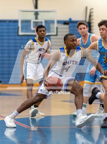 Thumbnail 1 in First Colonial @ Oscar Smith  photogallery.