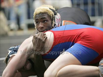 Thumbnail 1 in NYSPHSAA Section I Semifinals photogallery.