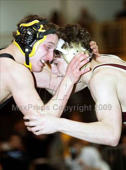 Thumbnail 2 in NYSPHSAA Section I Semifinals photogallery.