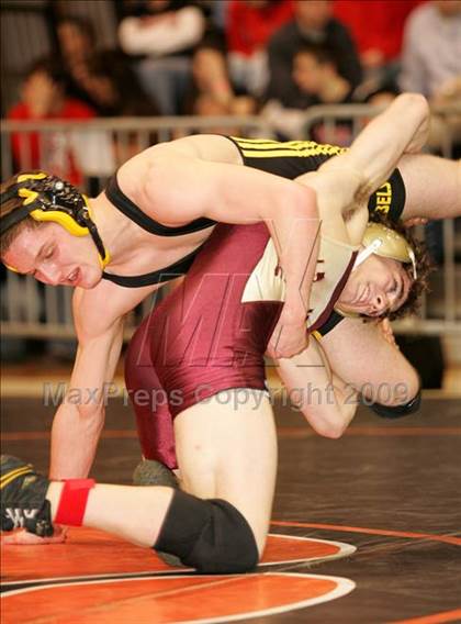 Thumbnail 3 in NYSPHSAA Section I Semifinals photogallery.