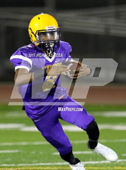 Thumbnail 3 in Lynwood vs Fremont photogallery.